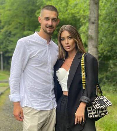 Jessica Ziolek with her fiance Milosz Mleczko.